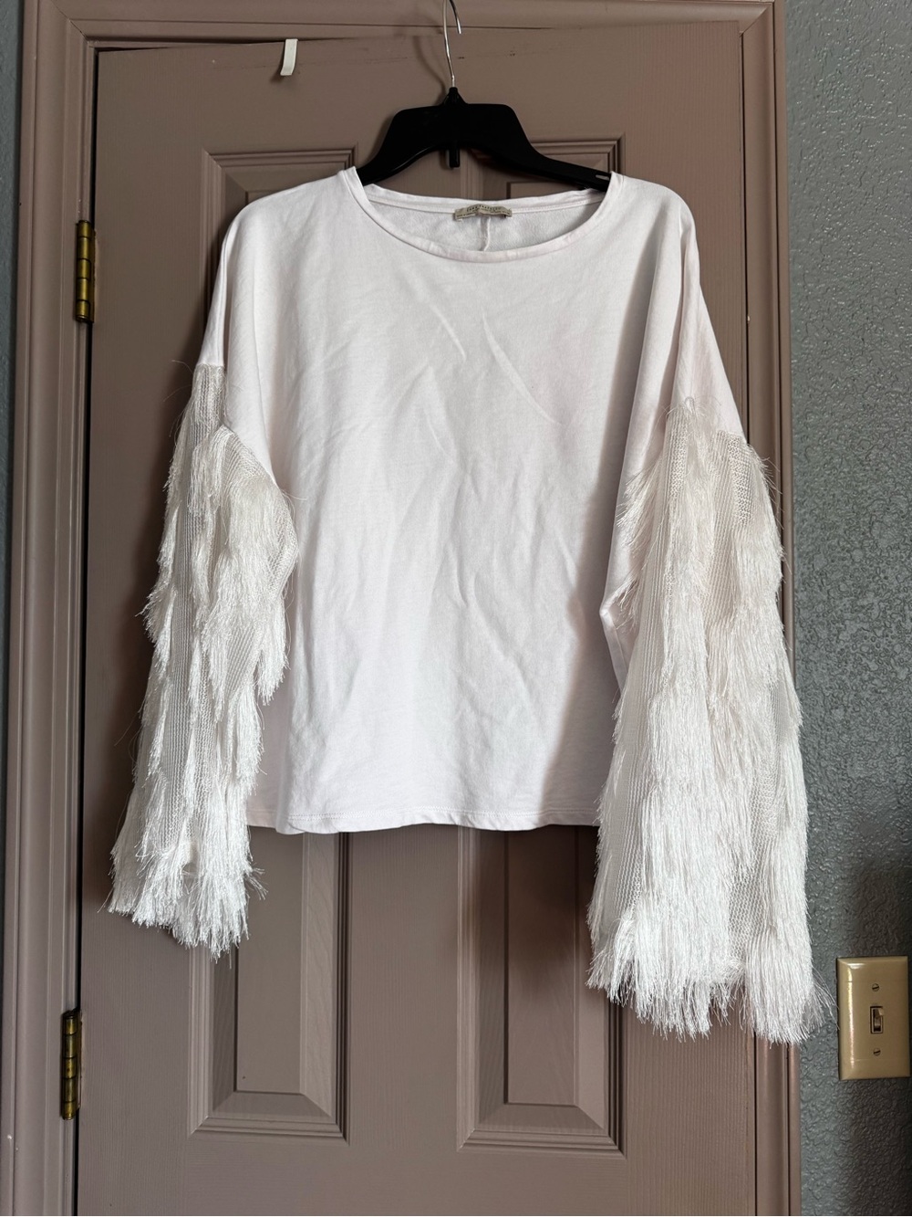 zara trafaluc white fringed bell sleeve top